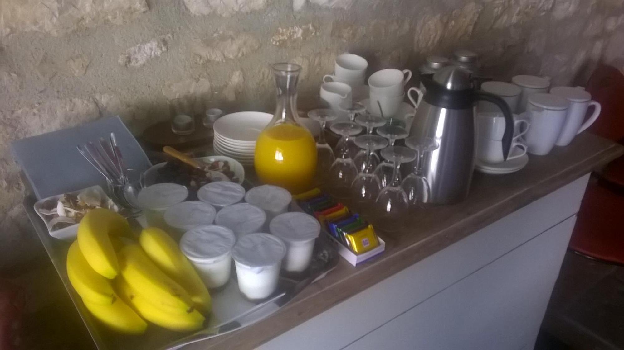 Bed and Breakfast La Ferme De La Fosse Dionne Tonnerre Zewnętrze zdjęcie